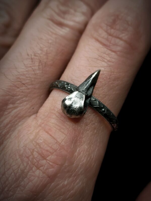 Anillo Calavera de Cuervo - Pequeño - Imagen 4