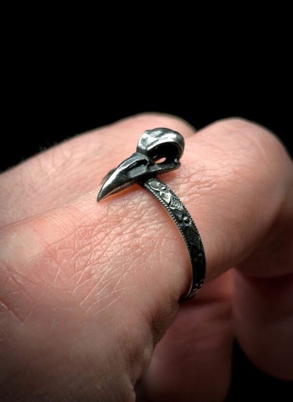Anillo Calavera de Cuervo - Pequeño