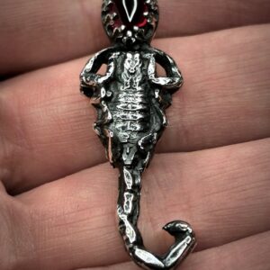 Colgante Escorpiones